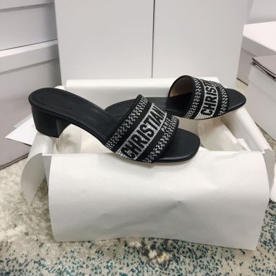 Women shoe Sandal 6" black size: 38