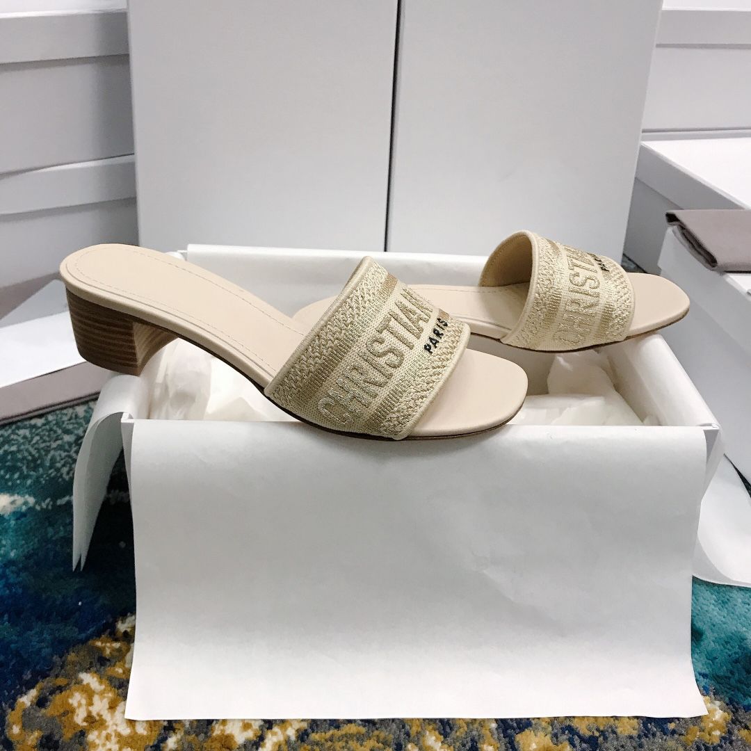 Color: Off White, Length: Sandal 6", Size: 38