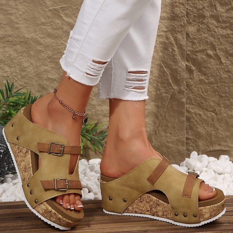 Shoe