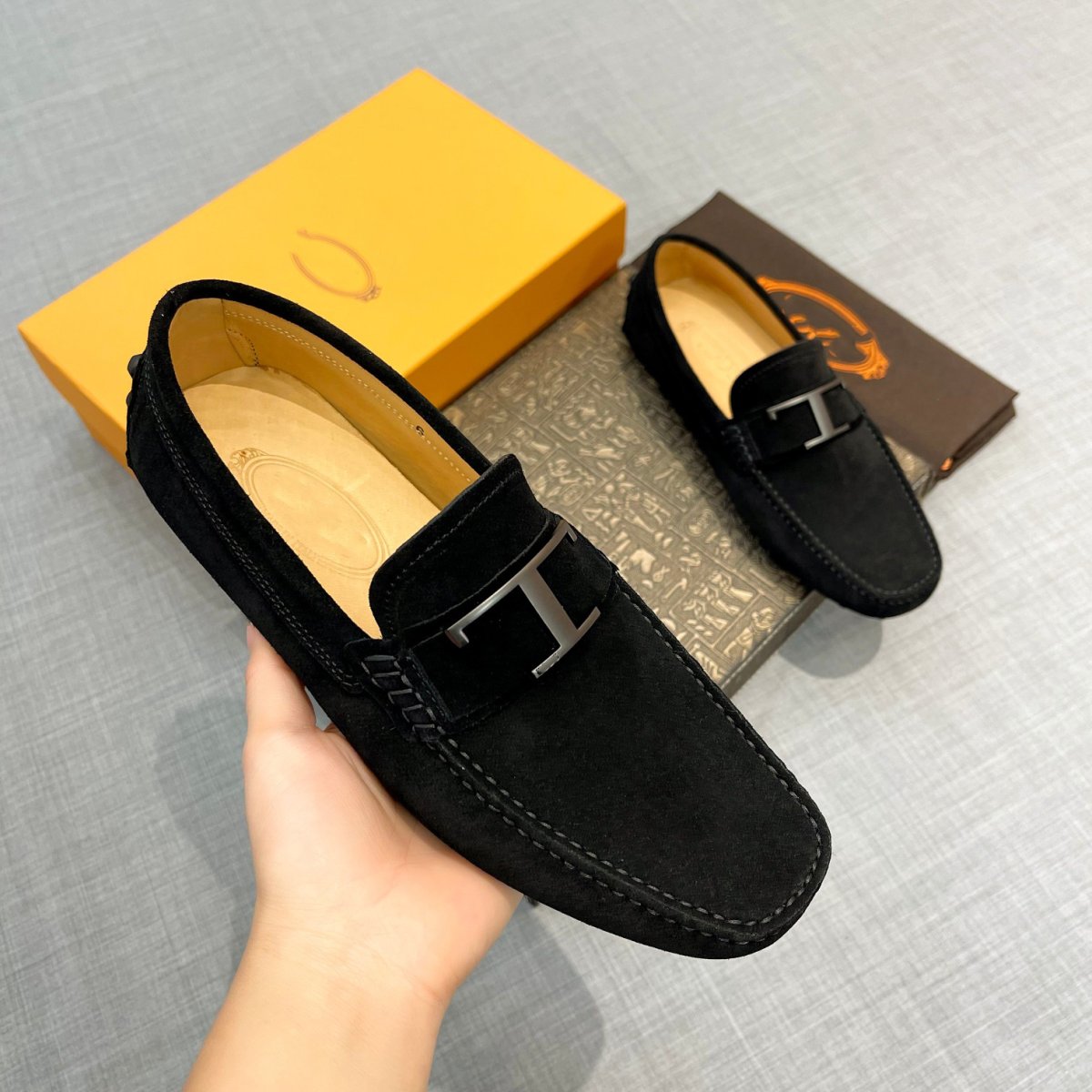 Shoe